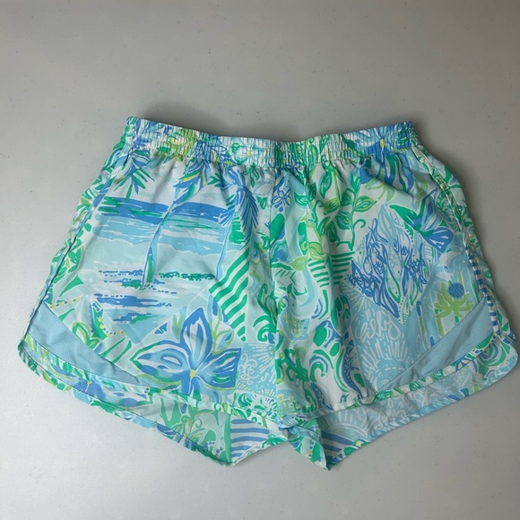 Lilly Pulitzer Luxletic Run Around Shorts Size Small - Picture 1 of 4